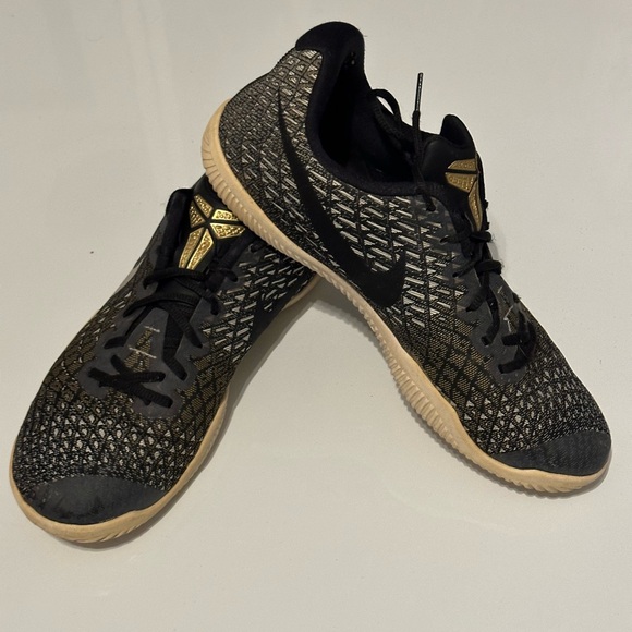 Men’s Kobe Bryant Basketball Shoes - Picture 4 of 8